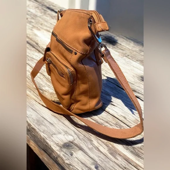 Fossil Women's Leather Sutton Crossbody Shoulder Bag - Picture 3 of 11